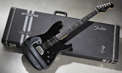 fendercobraguitarandcase.gif