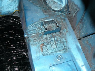 spare tire mount 001.JPG